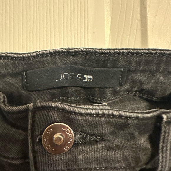 Joe's Jeans Black Skinny Jeans Classic Style - Picture 3 of 6